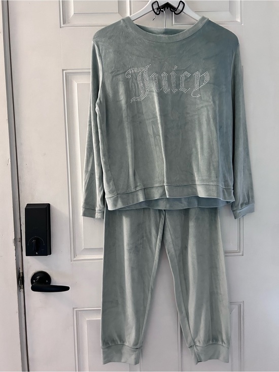 Juicy Couture Pants - Juicy Couture Womens Velour lounge  Set in Sage